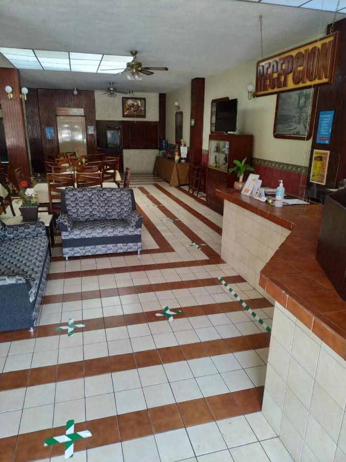 Hotel Topacio ซานฮวน เด ลอสลากอส ภายนอก รูปภาพ